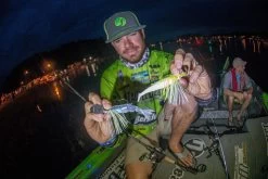 Abu Garcia Adrian Avenas Villain 2.0 / Revo AL-F RH Chatterbait Casting Combo -Wild Fishing Shop adrian avenas abu garcia vc70 6 revoal f chatterbait casting combo 49037.1651242884