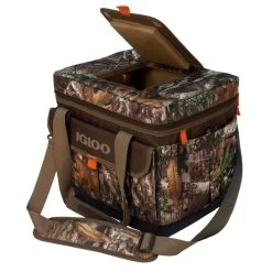 Igloo Realtree Square Cooler Bag -Wild Fishing Shop igloo 00063015 realtree square cooler bag 42026.1650936315